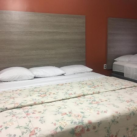Barberry Court Motel &Cabins Lake George Esterno foto