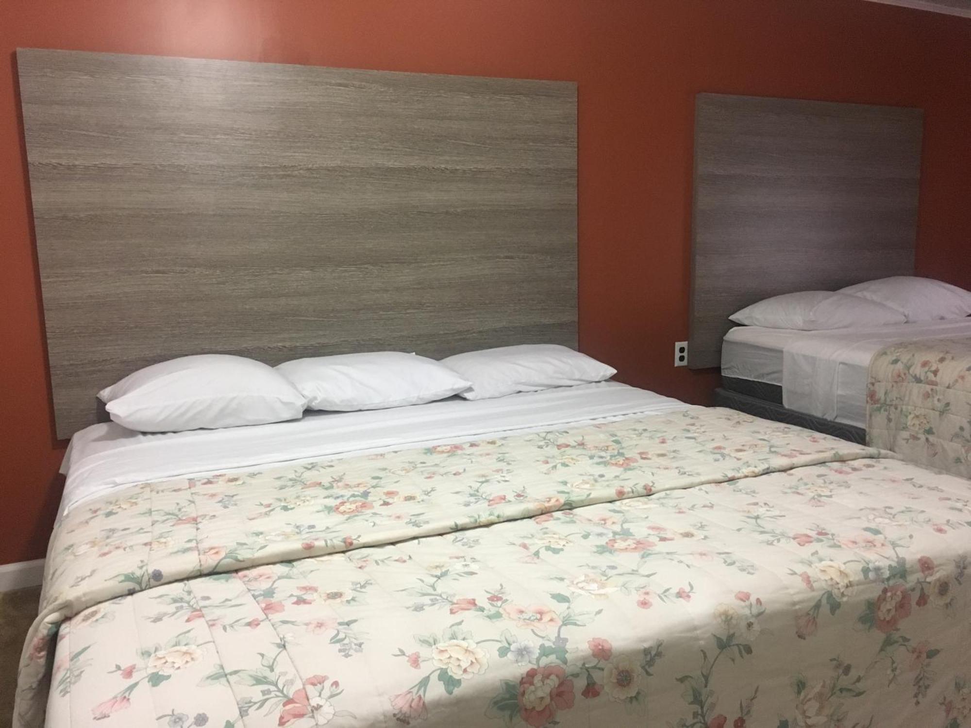 Barberry Court Motel &Cabins Lake George Esterno foto