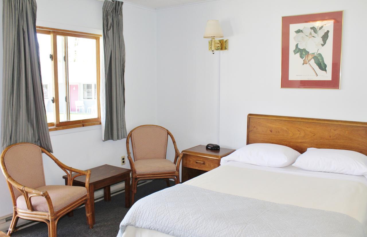 Barberry Court Motel &Cabins Lake George Esterno foto