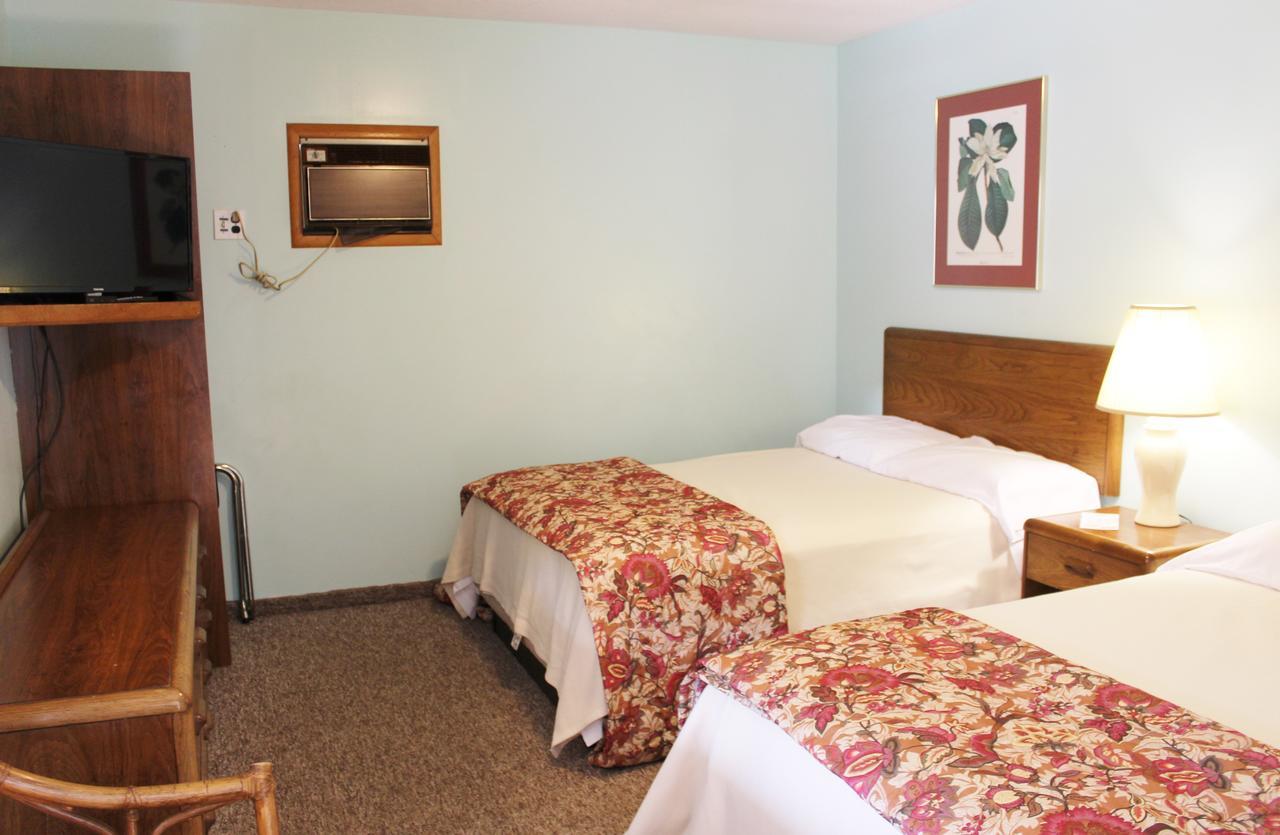 Barberry Court Motel &Cabins Lake George Esterno foto