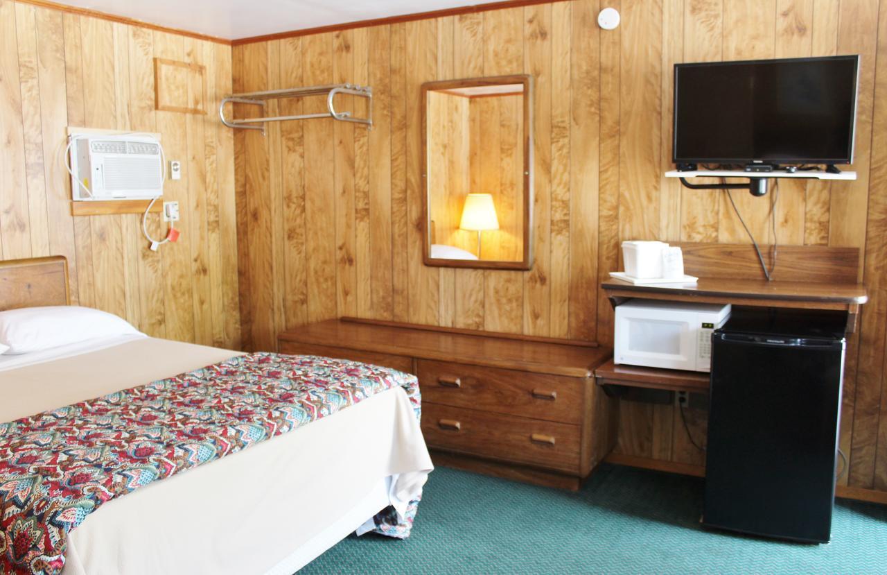 Barberry Court Motel &Cabins Lake George Esterno foto